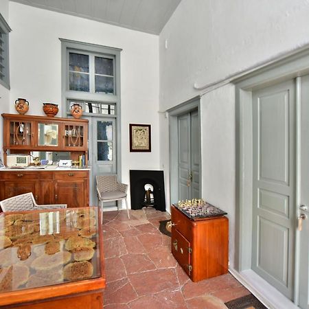On The Port Mansion Studio 2 Hydra Εξωτερικό φωτογραφία