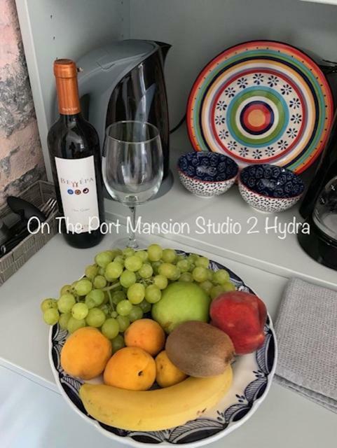 On The Port Mansion Studio 2 Hydra Εξωτερικό φωτογραφία